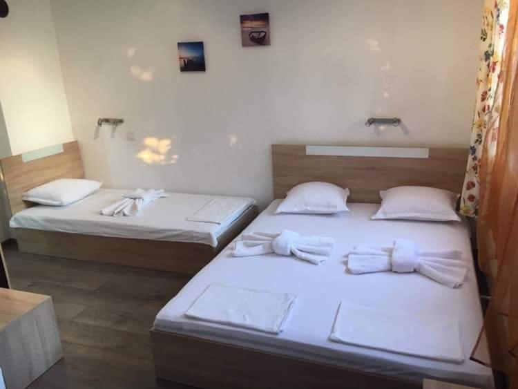 Къща Мечта Hotel Chernomorets Buitenkant foto
