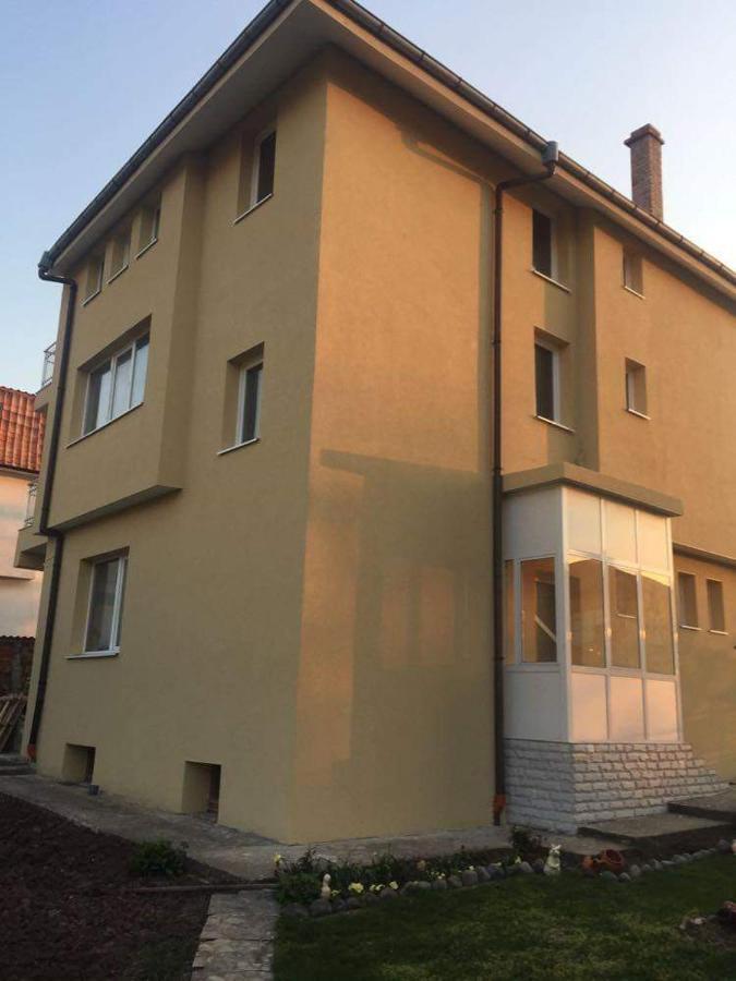 Къща Мечта Hotel Chernomorets Buitenkant foto